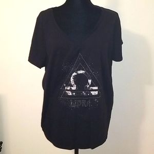 GUC Torrid Libra V-Neck Tee size 3